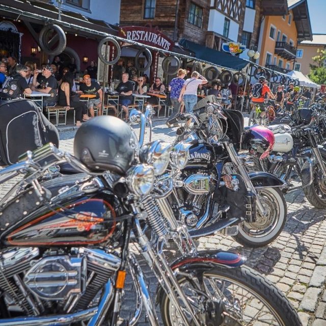 BIKERMANIA-2019-saalbach.com-DanielRoos