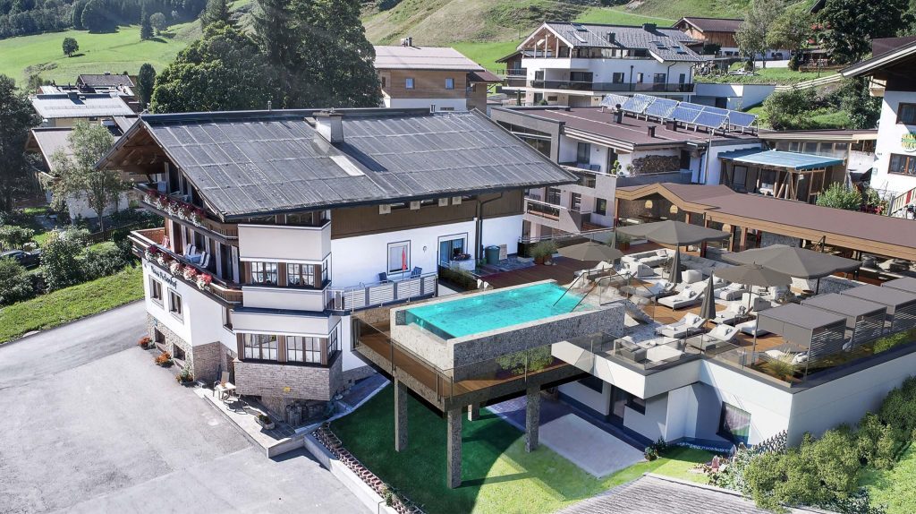 ThePoolhouseLodge-Saalbach